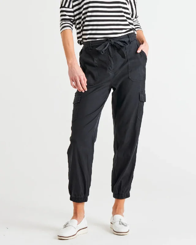 women's mini pantsBetty Basics Canterbury Lycoll Cargo Pant