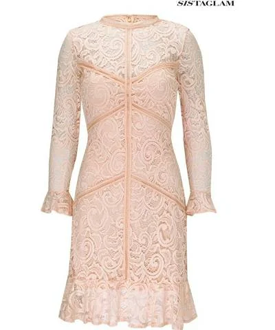 Flowing Maxi Long Sleeves DressLace Long Sleeve Dress